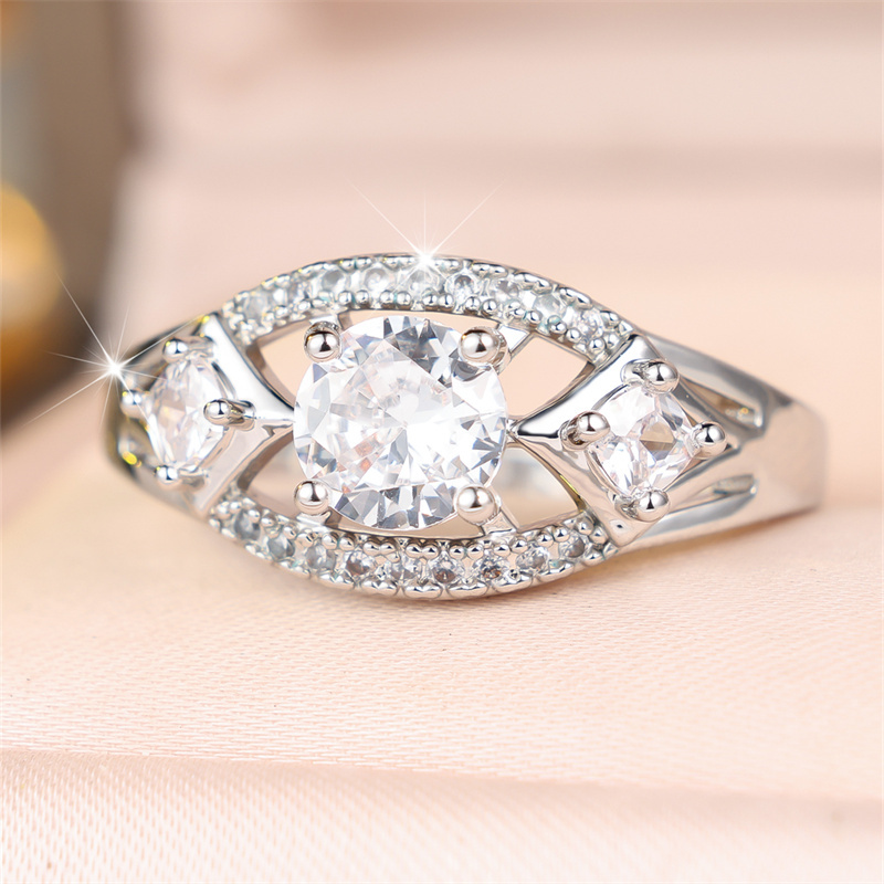 Silvery Round Design Zirconia Ring, Unisex Vintage